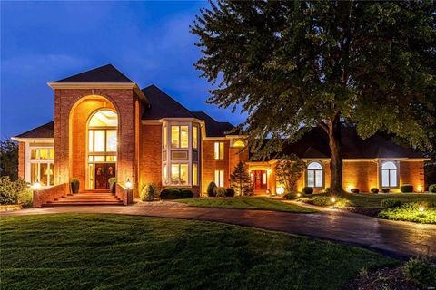 Photo of 442 Sheffield Estate Drive, Creve Coeur, MO 63141 (MLS # 24059796)