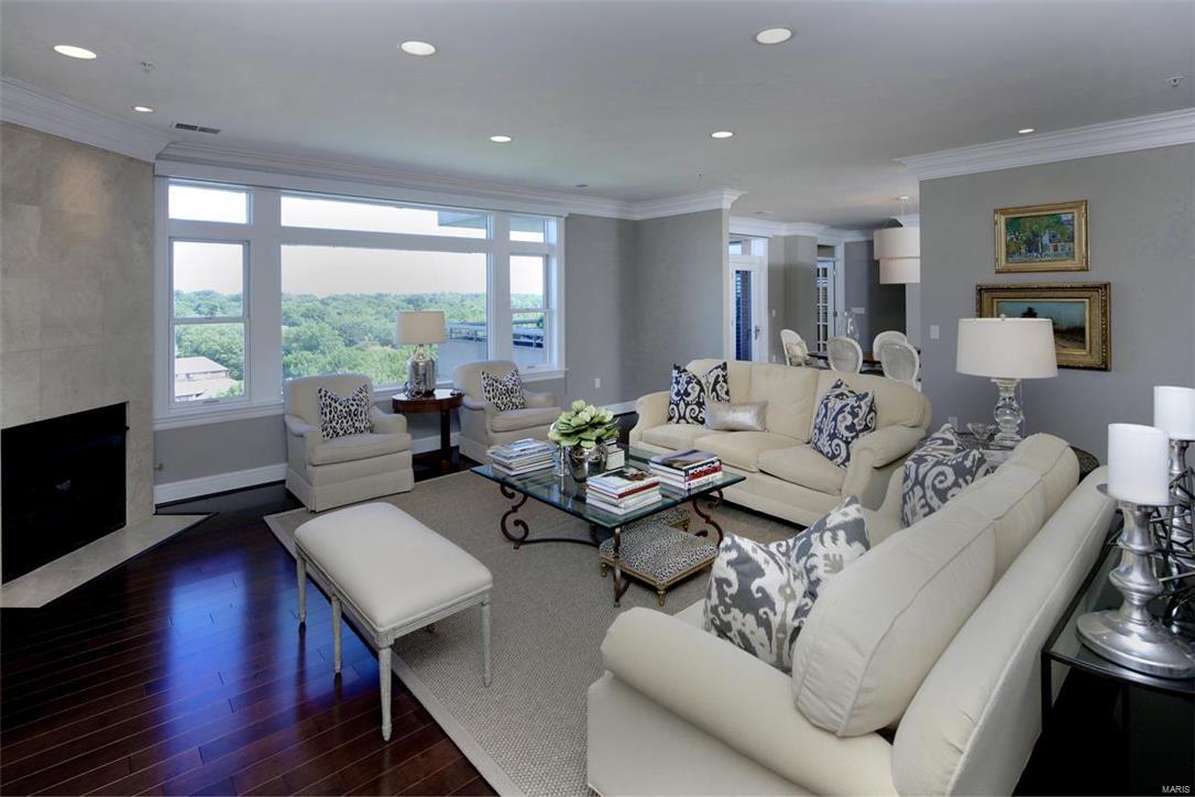 Residence At 800 S Hanley A Condo - Residential