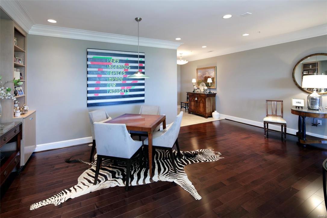 Residence At 800 S Hanley A Condo - Residential