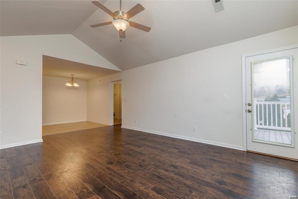 Herculaneum, Missouri 63048, United States, 2 Bedrooms Bedrooms, ,2 BathroomsBathrooms,Residential,Pending,29326