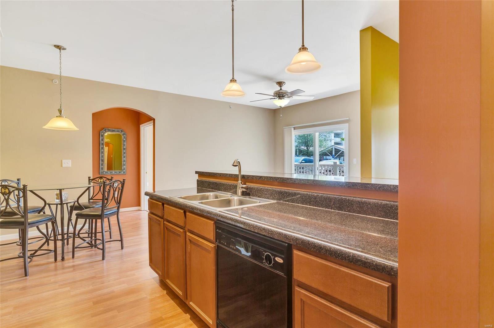 Bridgewater Cove A Condo 4th - Residential