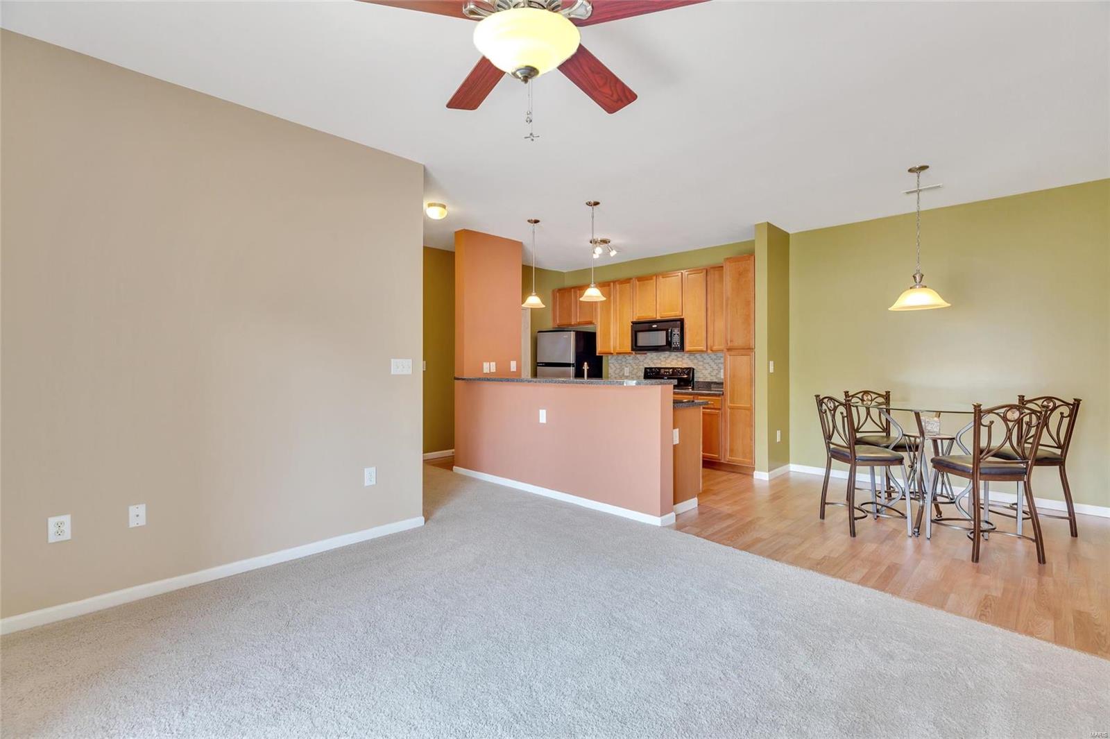 Bridgewater Cove A Condo 4th - Residential