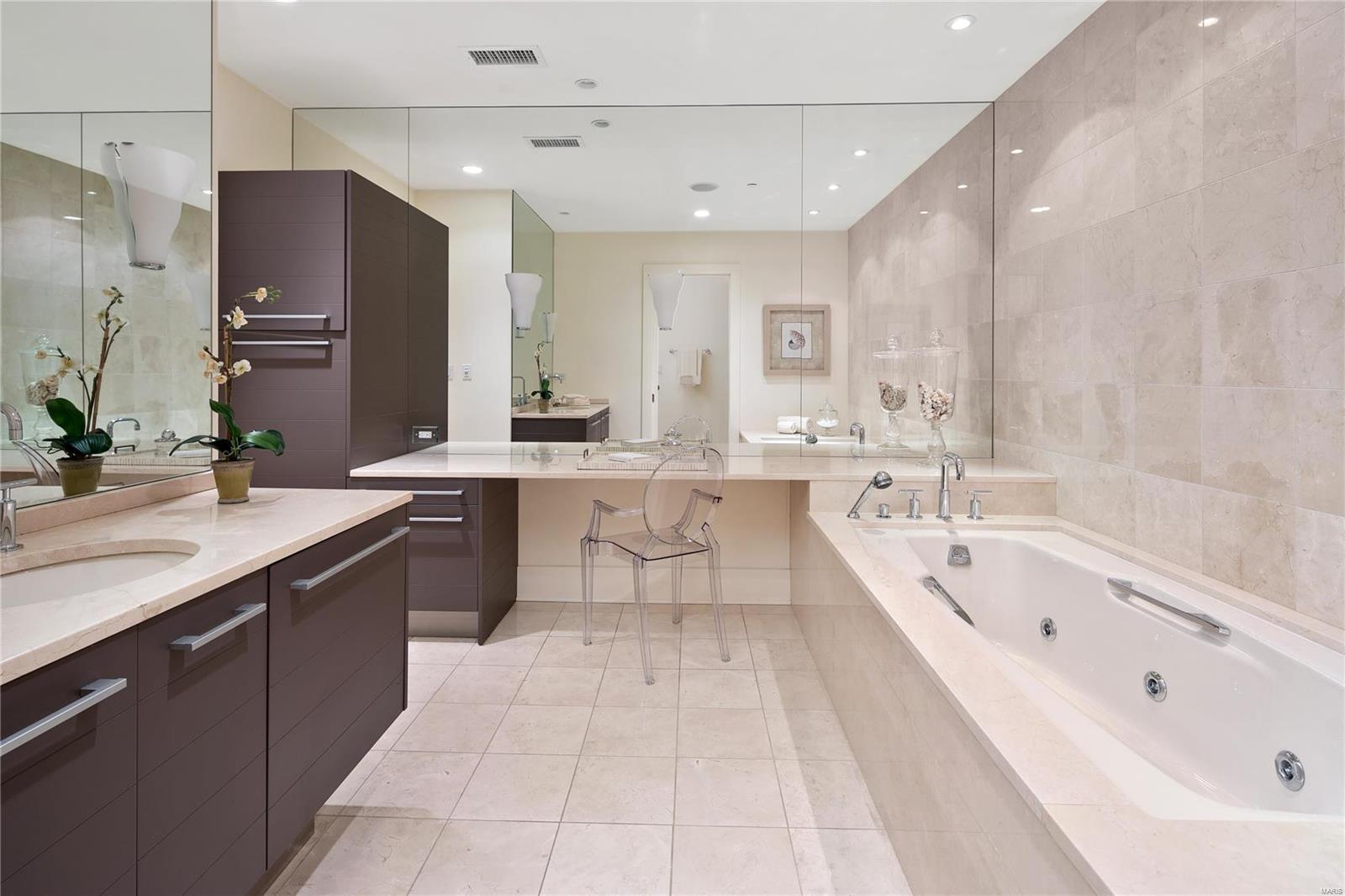 Plaza in Clayton - Residential