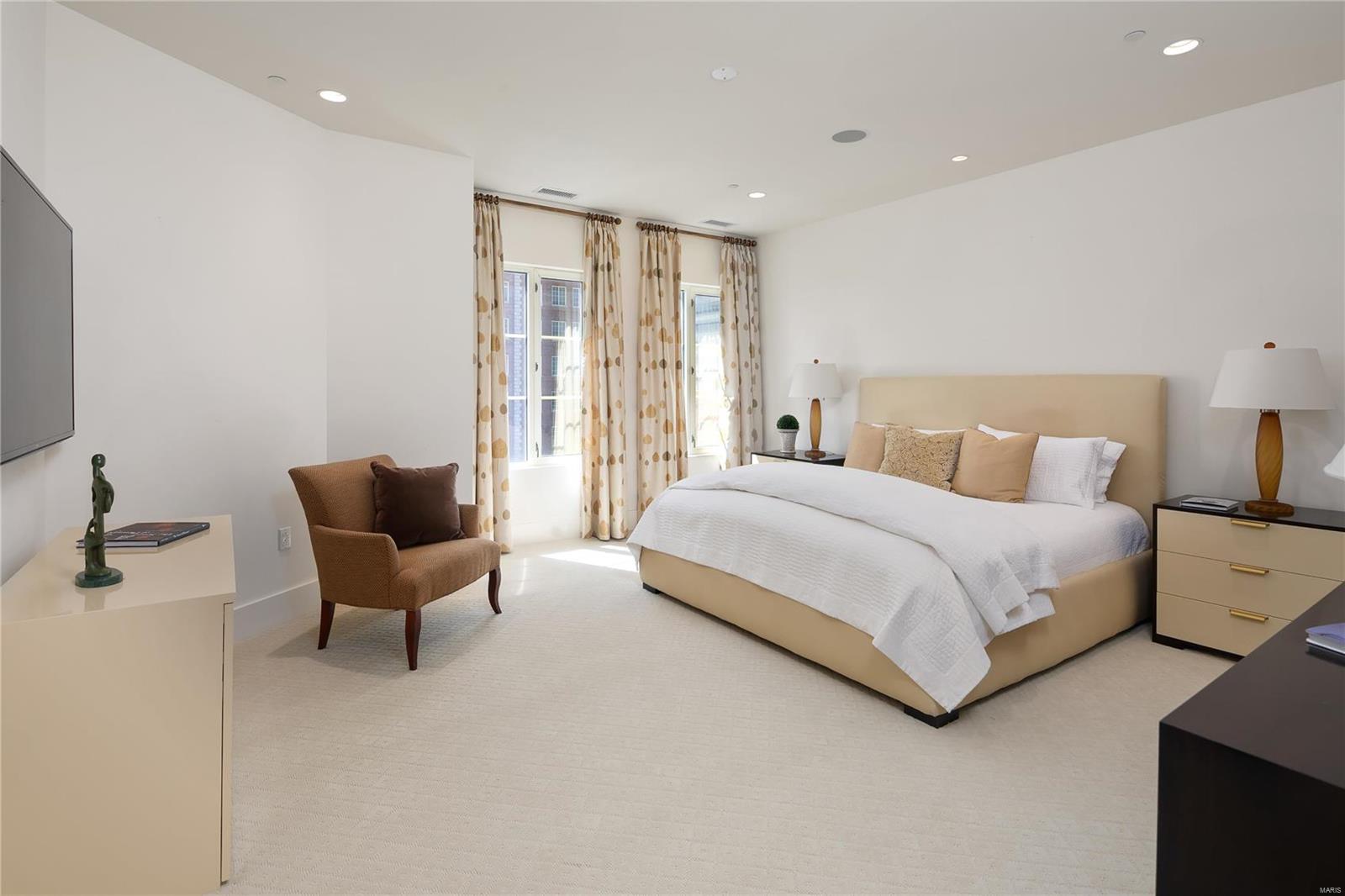 Plaza in Clayton - Residential