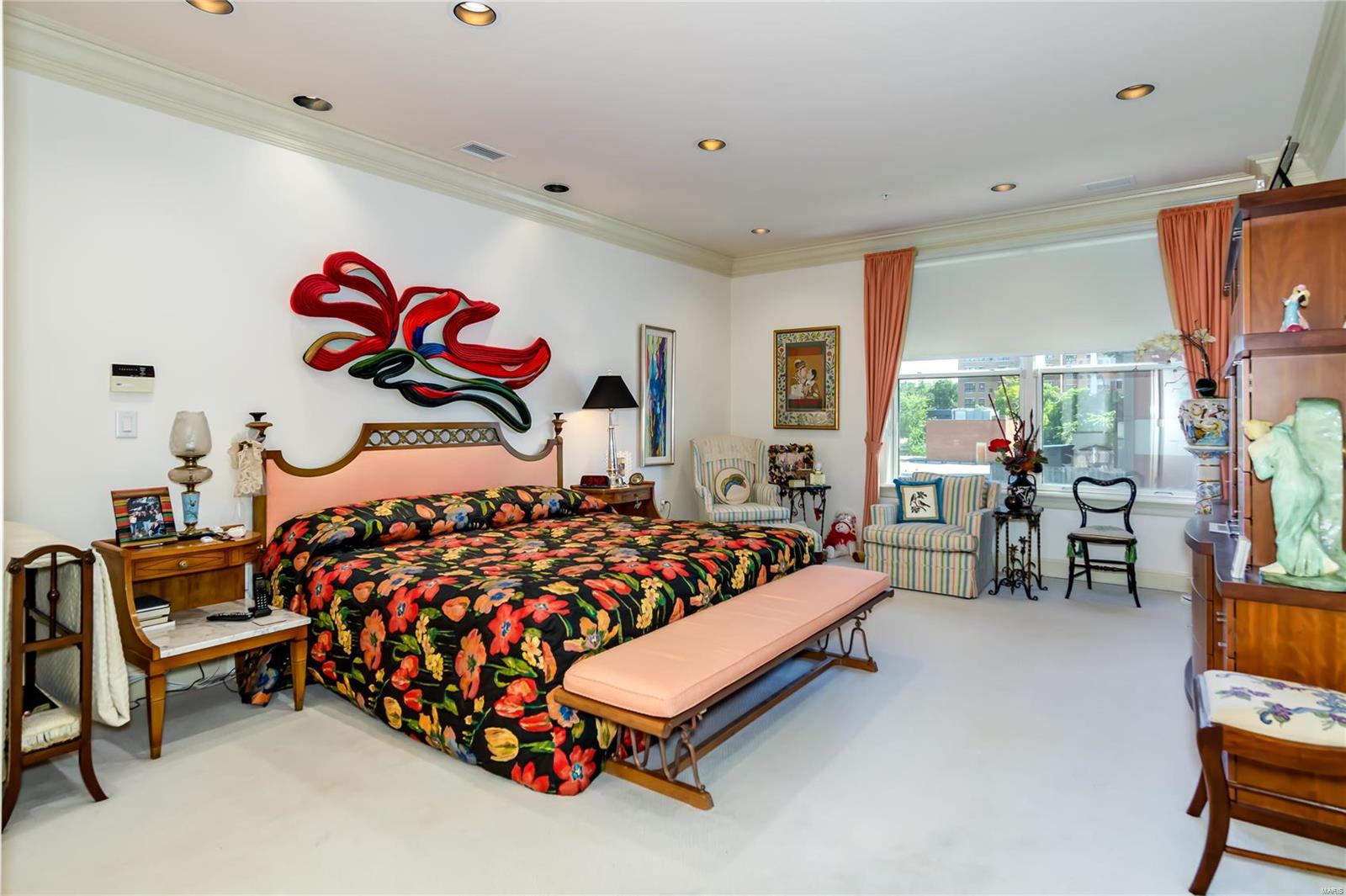 Residence At 800 S Hanley A Condo - Residential