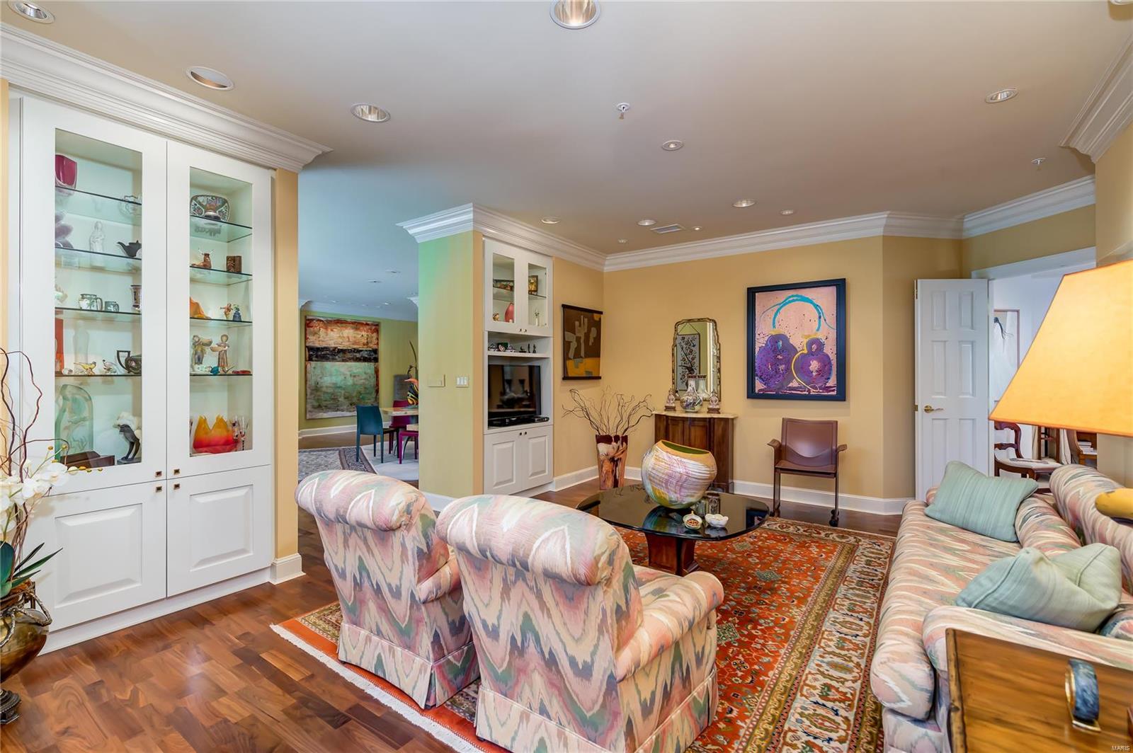 Residence At 800 S Hanley A Condo - Residential