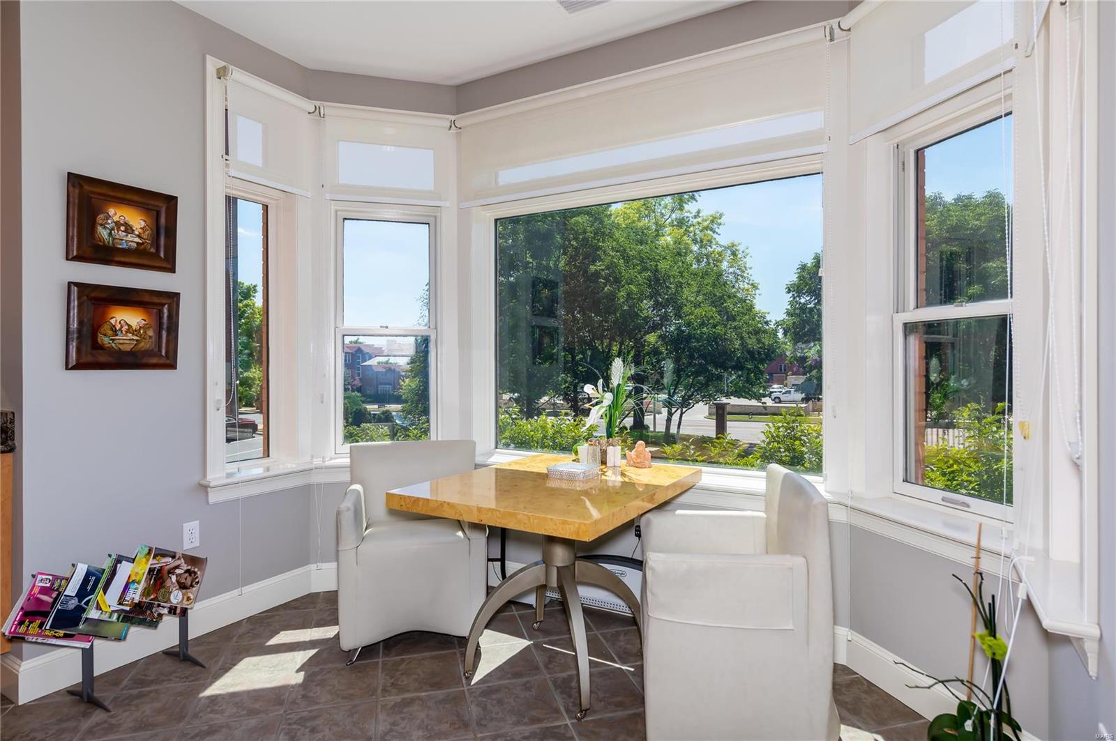 Residence At 800 S Hanley A Condo - Residential