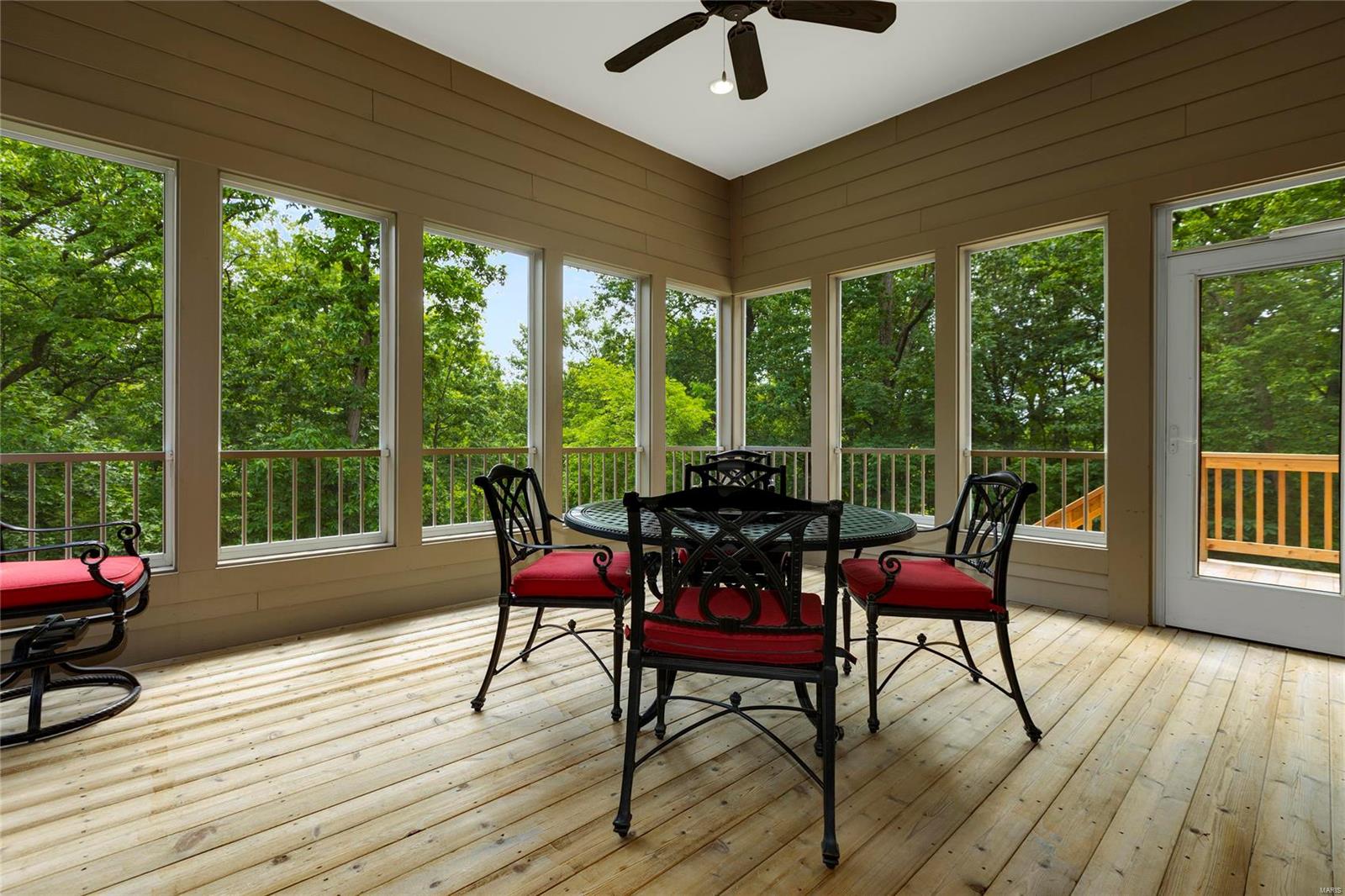 Eagle Glen Estates - Residential