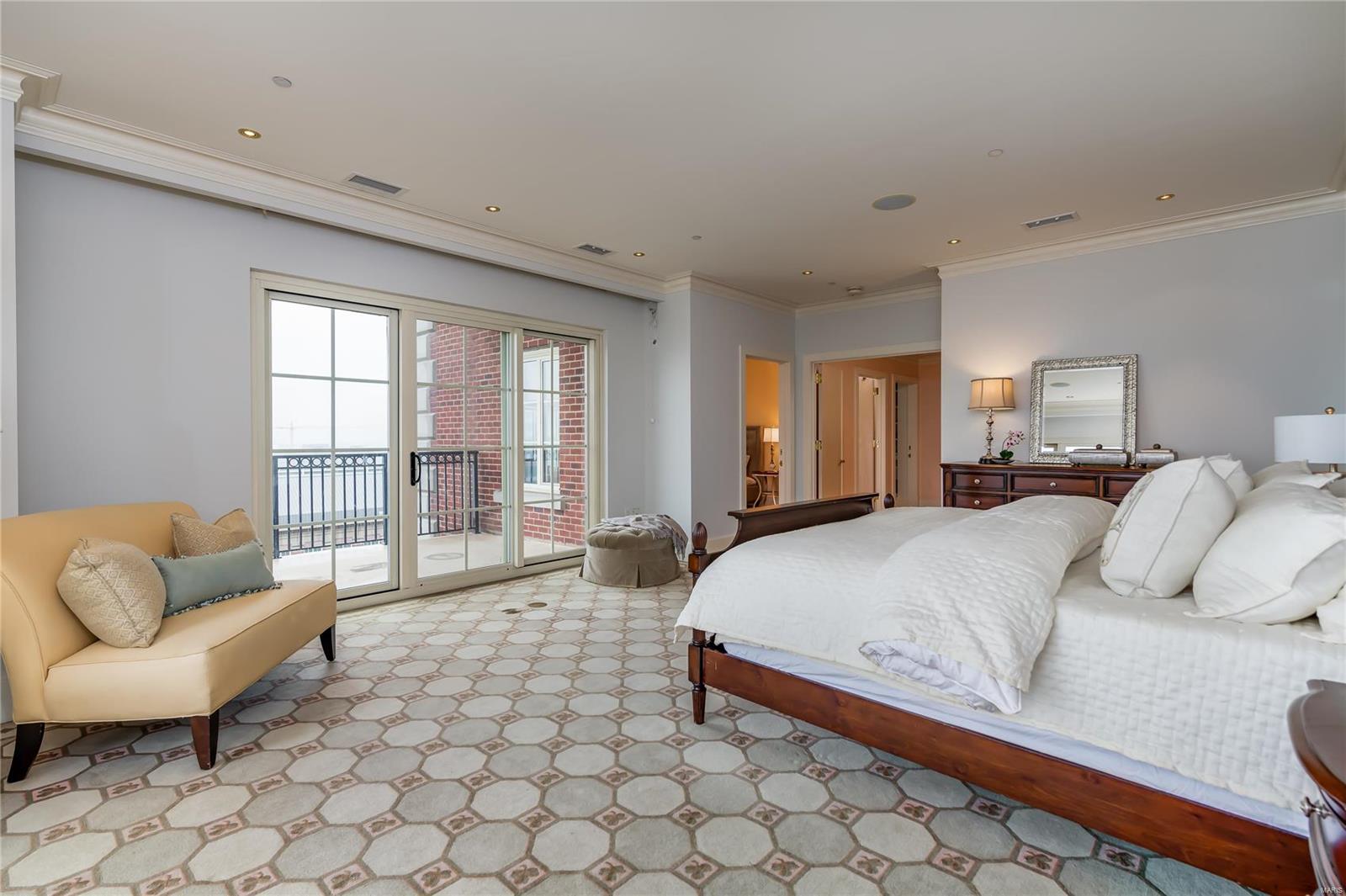 The Plaza In Clayton - Residential