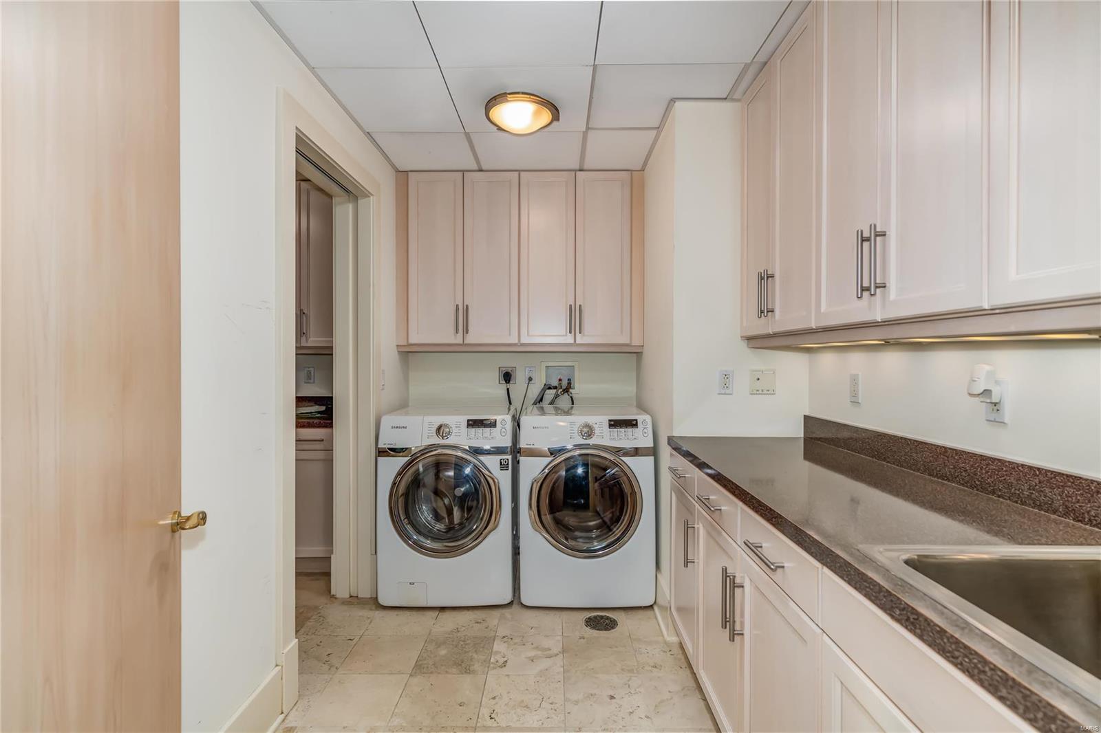 The Plaza In Clayton - Residential