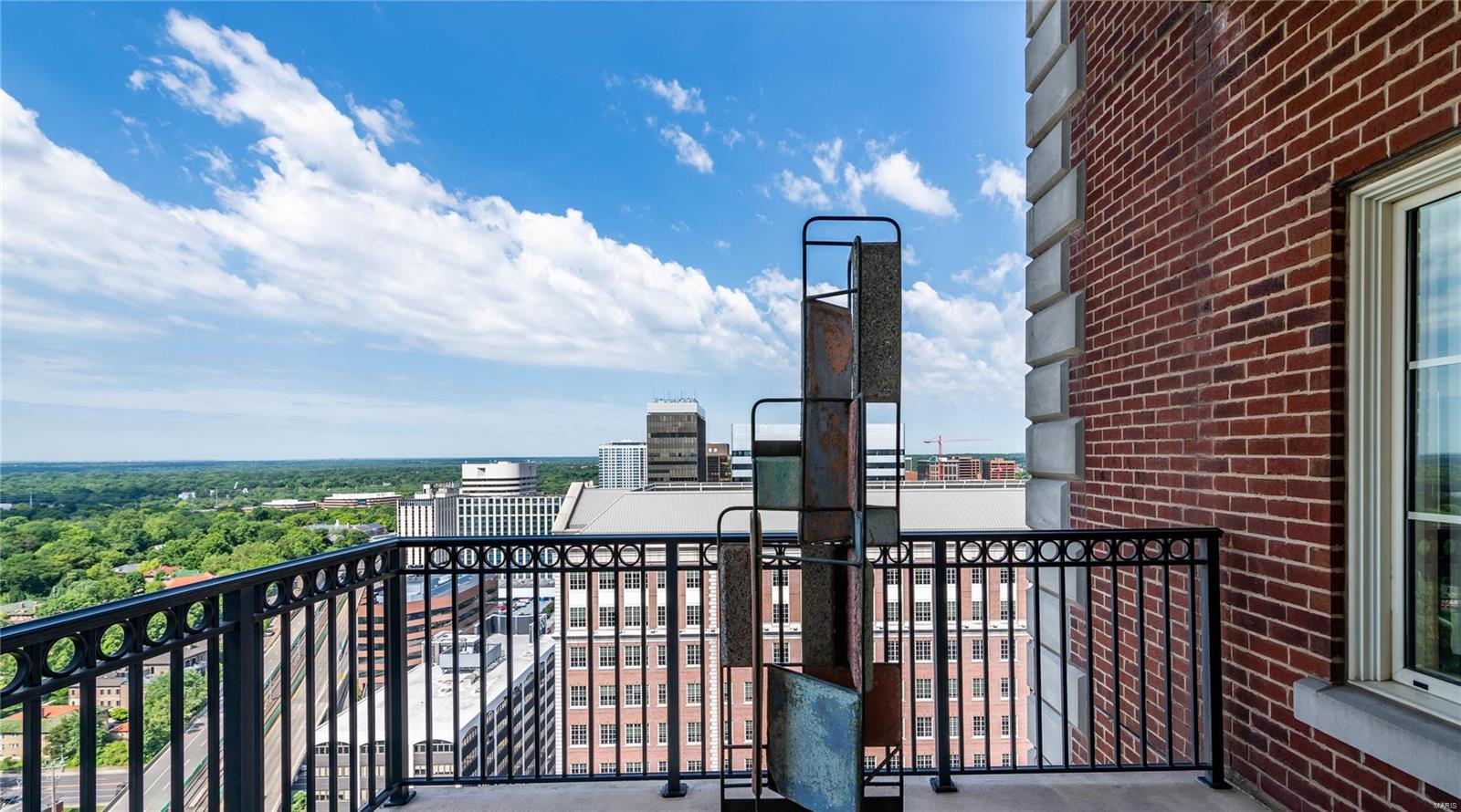 The Plaza In Clayton - Residential