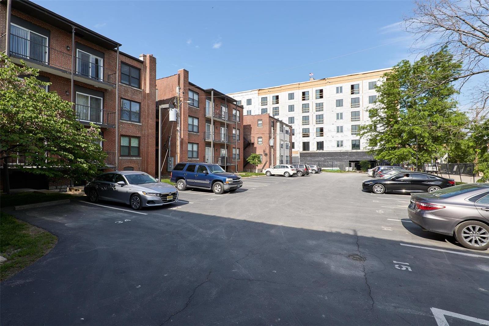 First Amendment/Pershing Ave - Residential