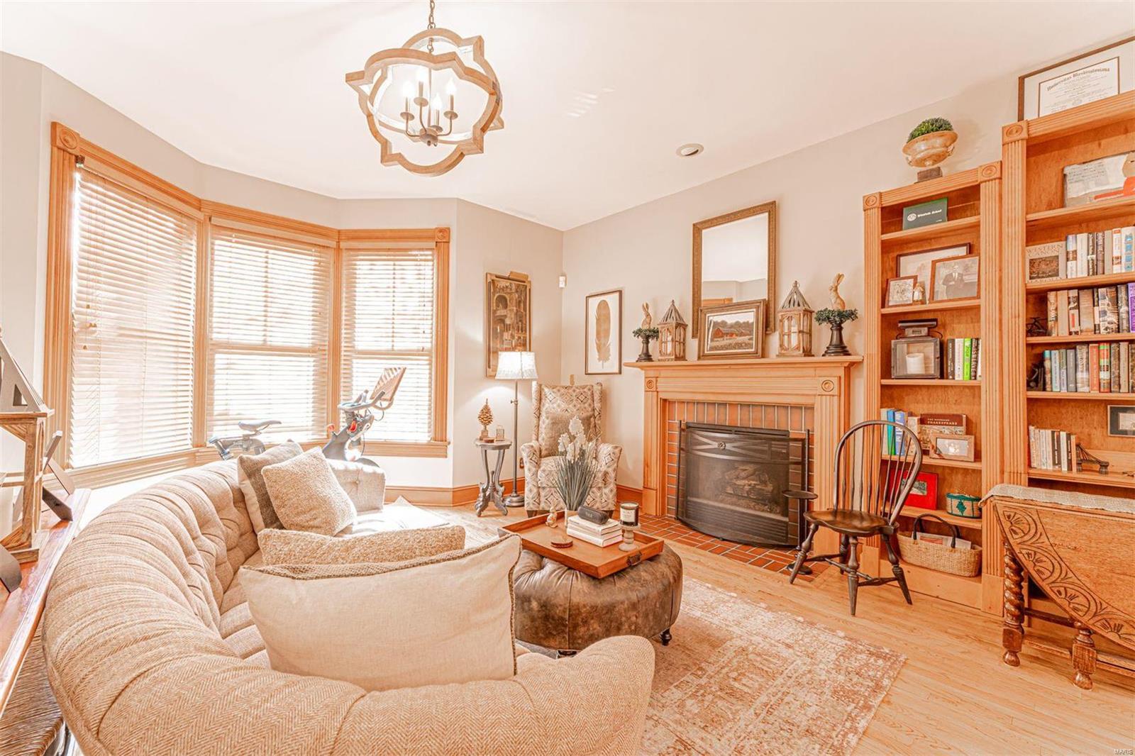 Saunders Lts A & B Bdy Adj - Residential