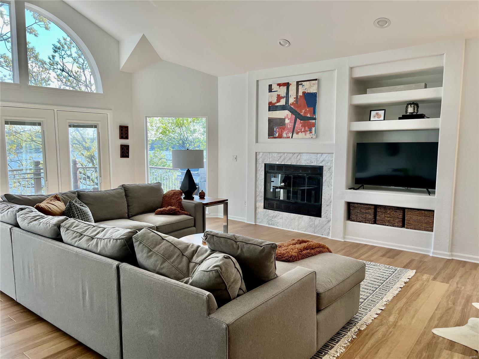 FOUE SEASONS - Residential