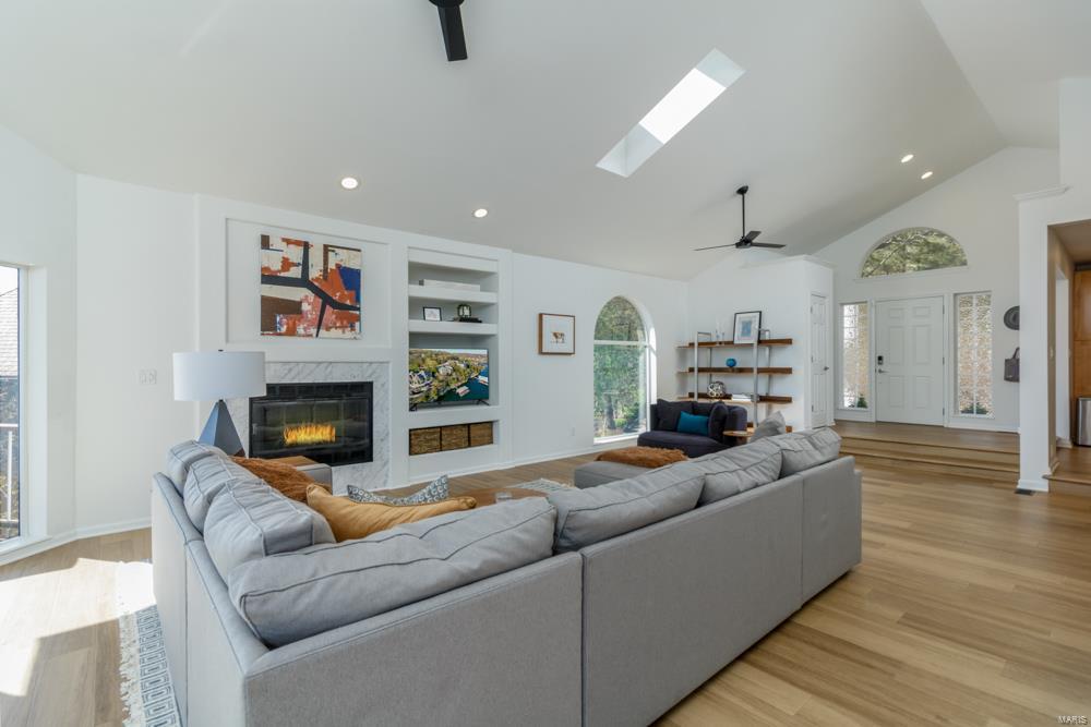 FOUE SEASONS - Residential