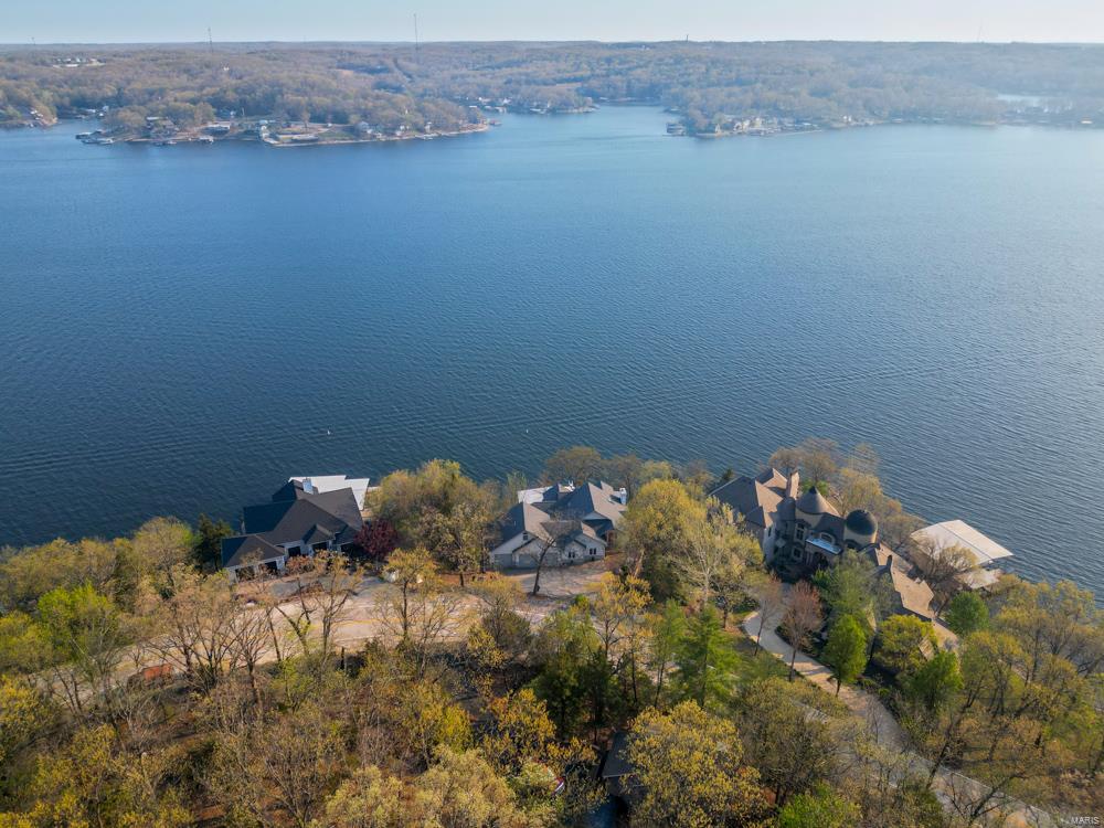 FOUE SEASONS - Residential