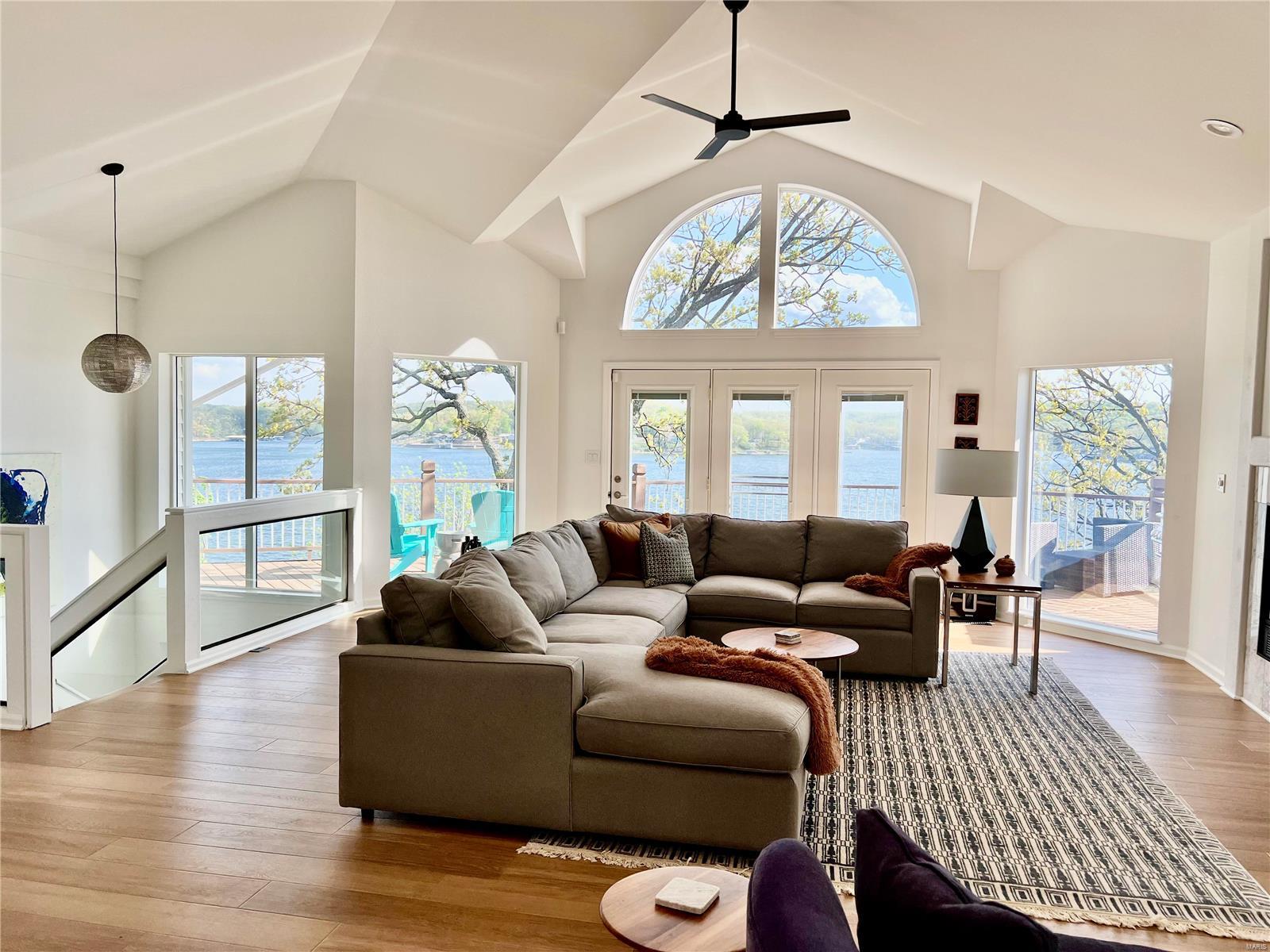 FOUE SEASONS - Residential