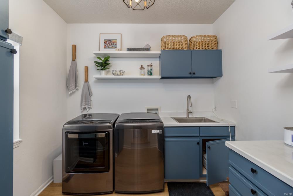 FOUE SEASONS - Residential