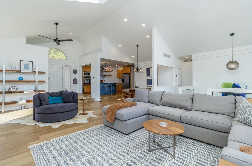 FOUE SEASONS - Residential