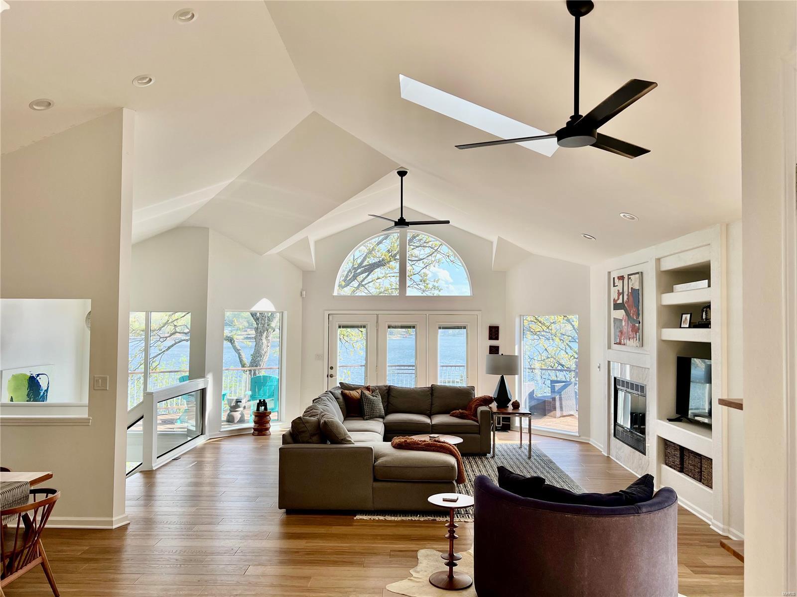 FOUE SEASONS - Residential