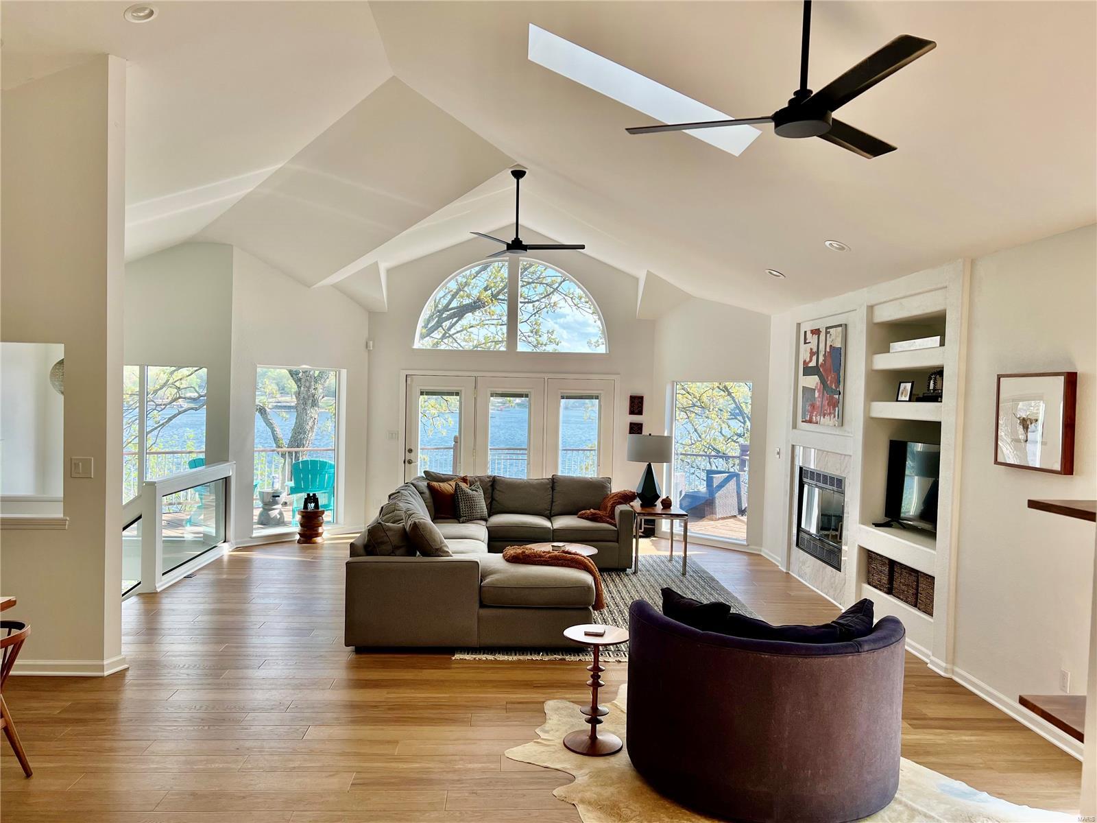 FOUE SEASONS - Residential