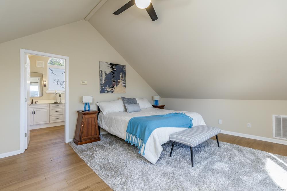 FOUE SEASONS - Residential