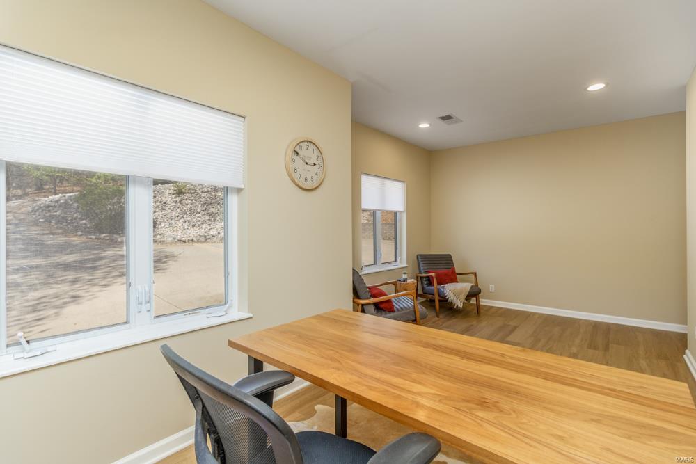 FOUE SEASONS - Residential