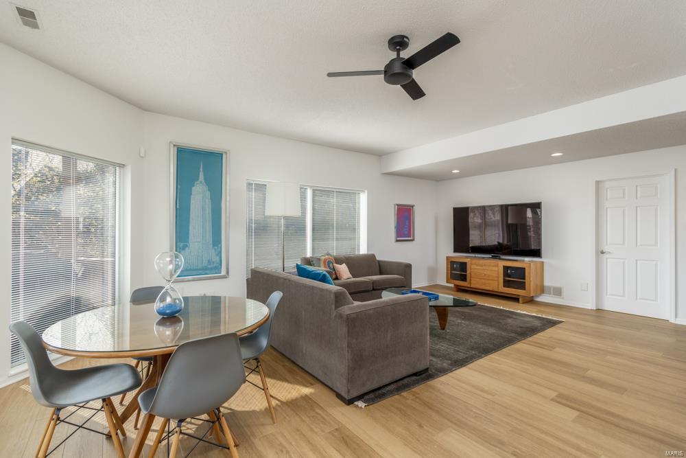 FOUE SEASONS - Residential