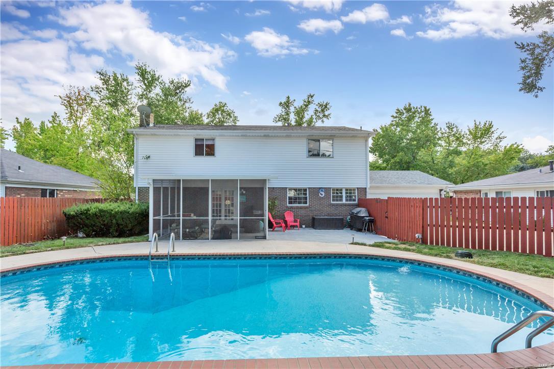 Fox Creek 1 - Residential