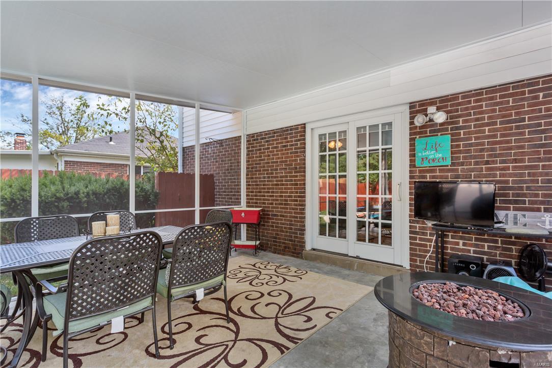 Fox Creek 1 - Residential