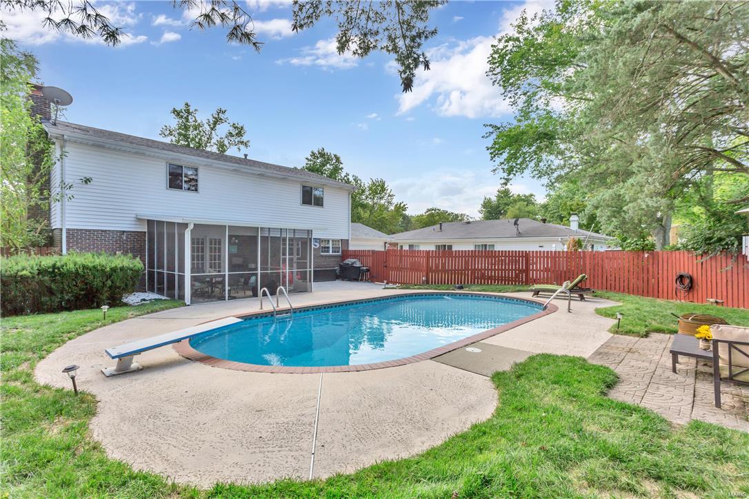 Fox Creek 1 - Residential