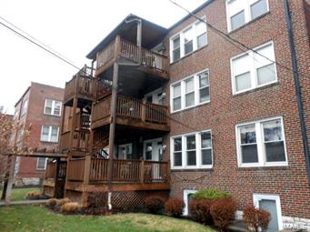 Cloverleaf Condo - Residential