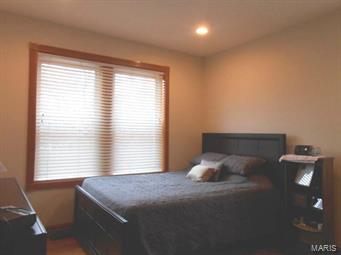 Cloverleaf Condo - Residential