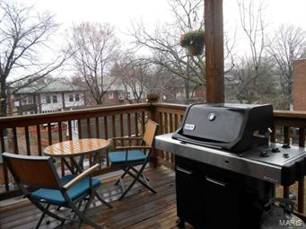 Cloverleaf Condo - Residential