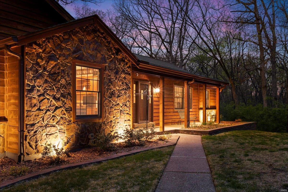 11 Country Oak Drive