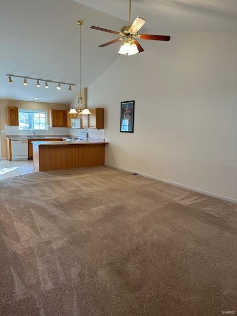 Bridgeton, Missouri 63044, United States, 2 Bedrooms Bedrooms, ,3 BathroomsBathrooms,Residential,Pending,28455