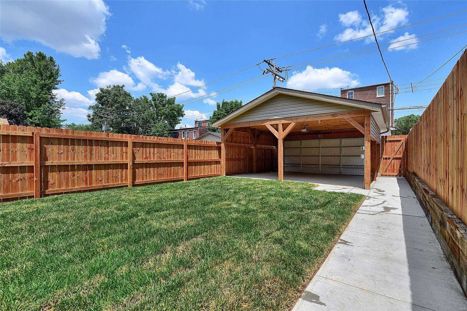 Fox Park - Residential Income