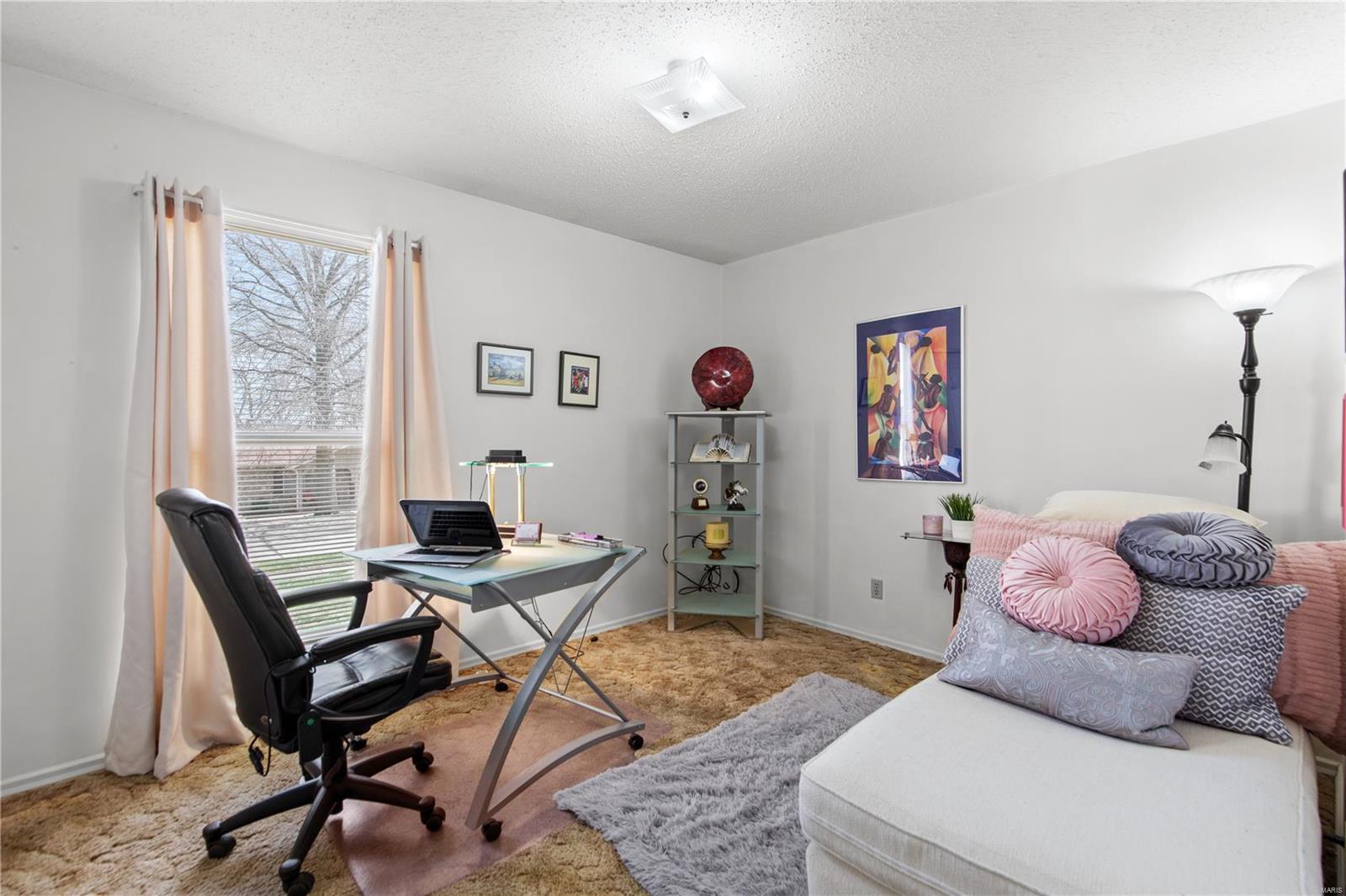 Florissant, Missouri 63033, United States, 5 Bedrooms Bedrooms, ,3 BathroomsBathrooms,Residential,Coming Soon,94530