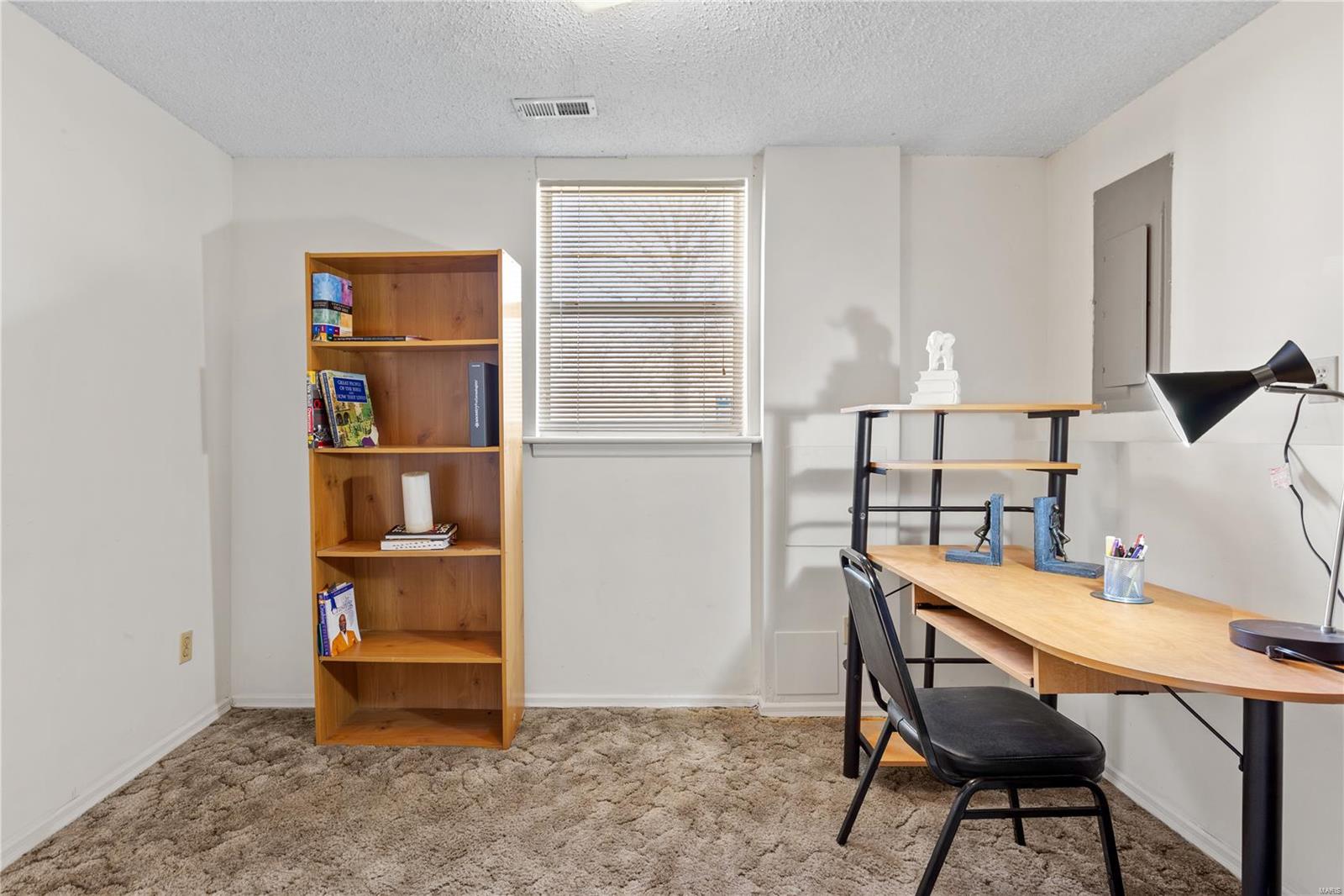 Florissant, Missouri 63033, United States, 5 Bedrooms Bedrooms, ,3 BathroomsBathrooms,Residential,Coming Soon,94530