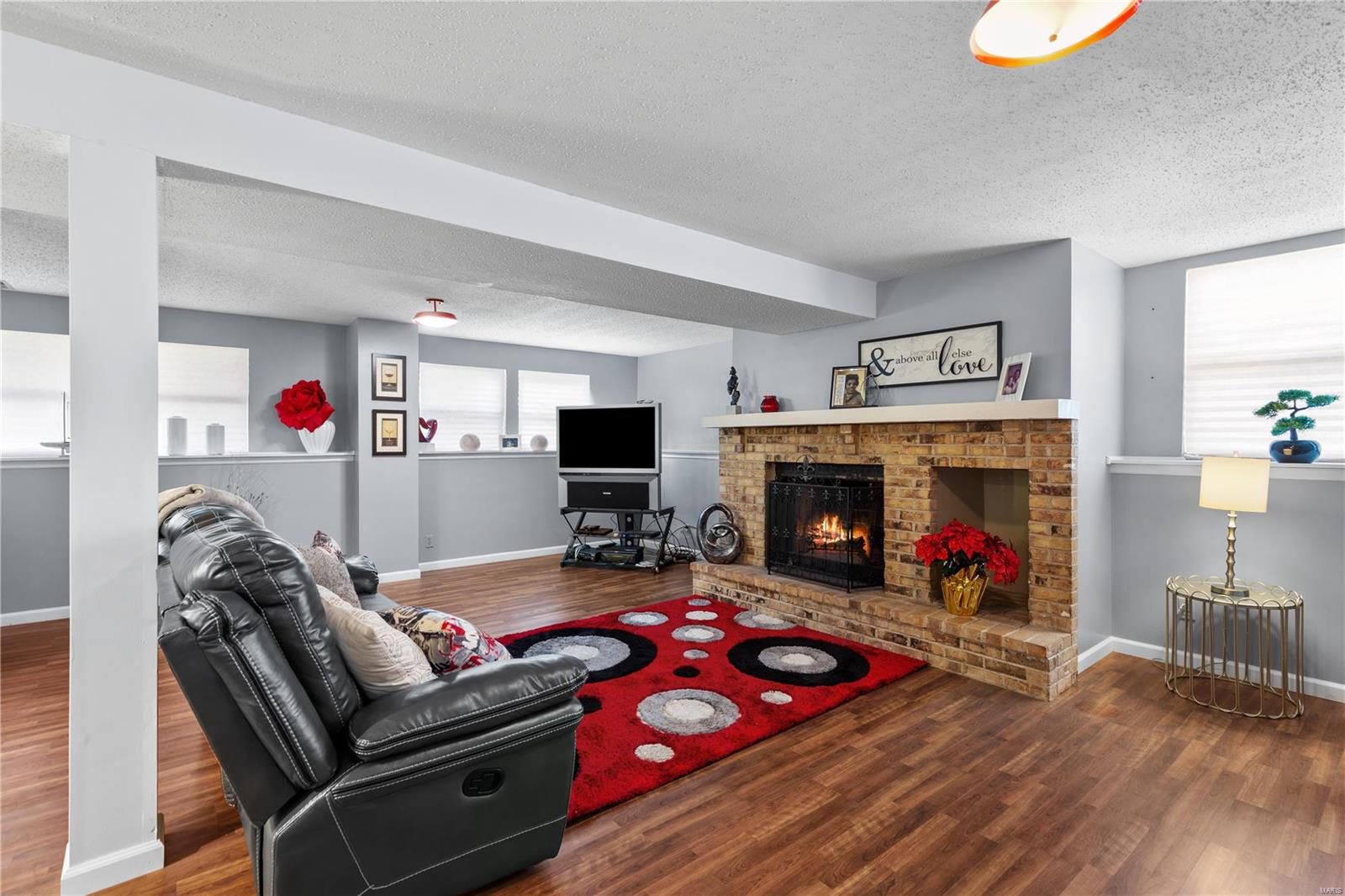 Florissant, Missouri 63033, United States, 5 Bedrooms Bedrooms, ,3 BathroomsBathrooms,Residential,Coming Soon,94530