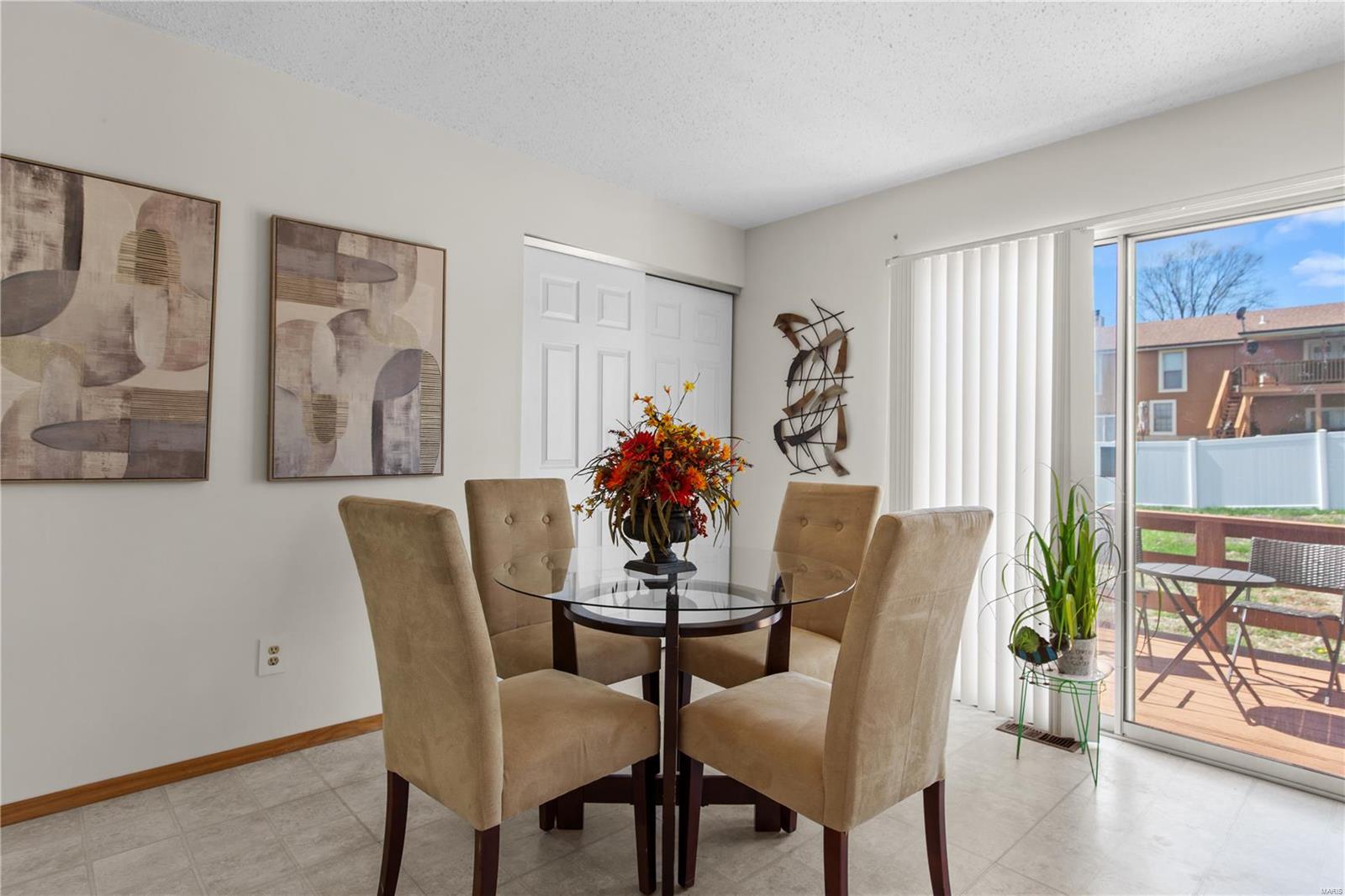 Florissant, Missouri 63033, United States, 5 Bedrooms Bedrooms, ,3 BathroomsBathrooms,Residential,Coming Soon,94530