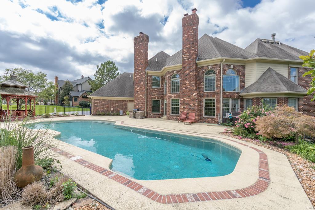 Hamptons The - Residential