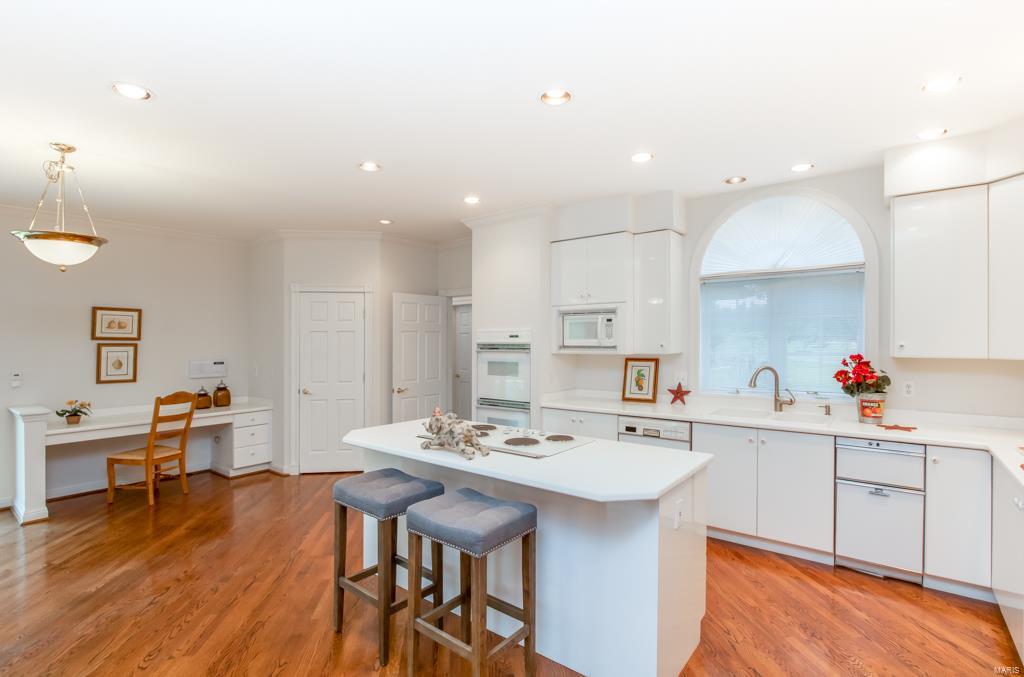 Hamptons The - Residential