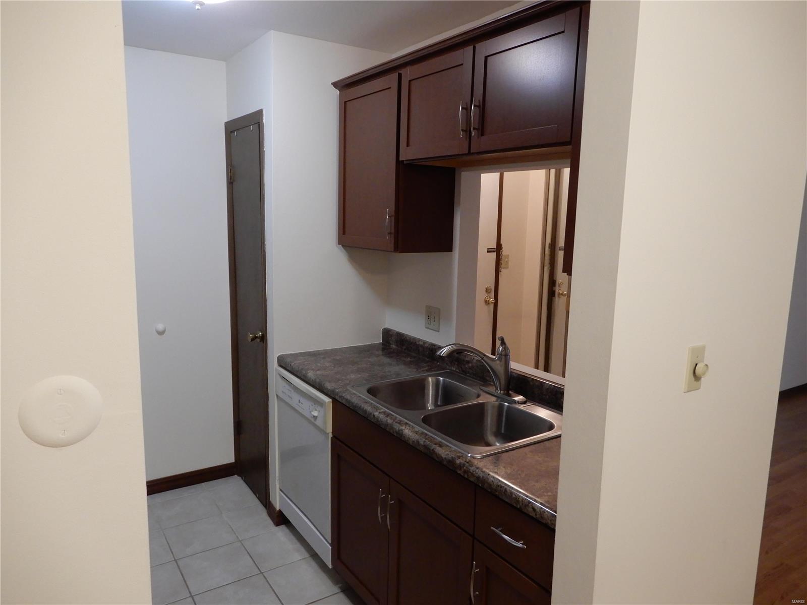 Blackwoods Chalet Condo - Residential