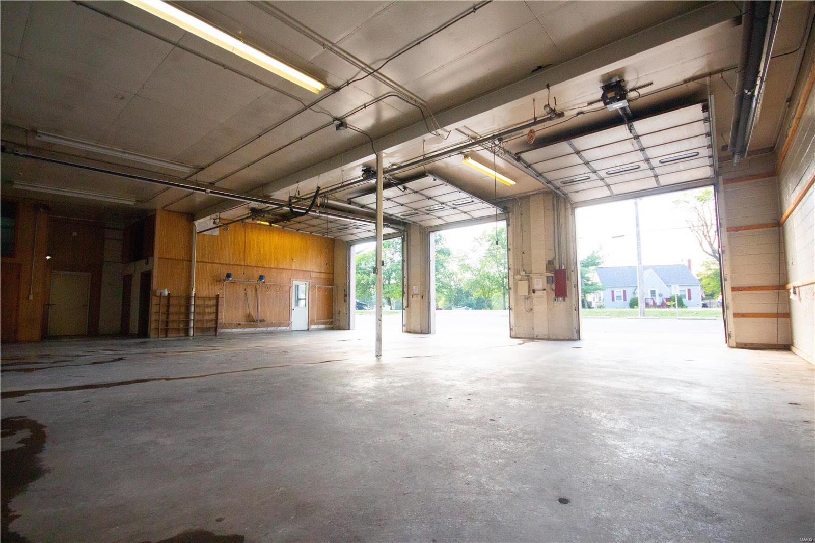 NONE - Commercial Sale