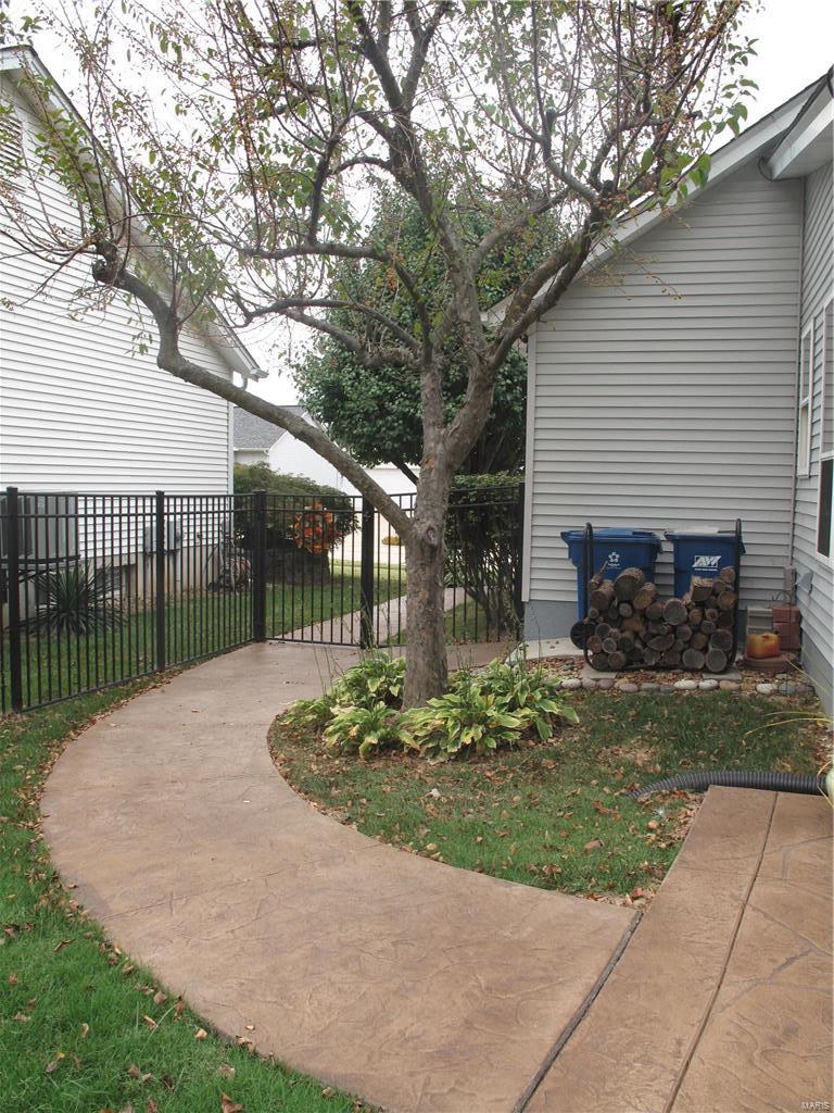 Hidden Oaks - Residential