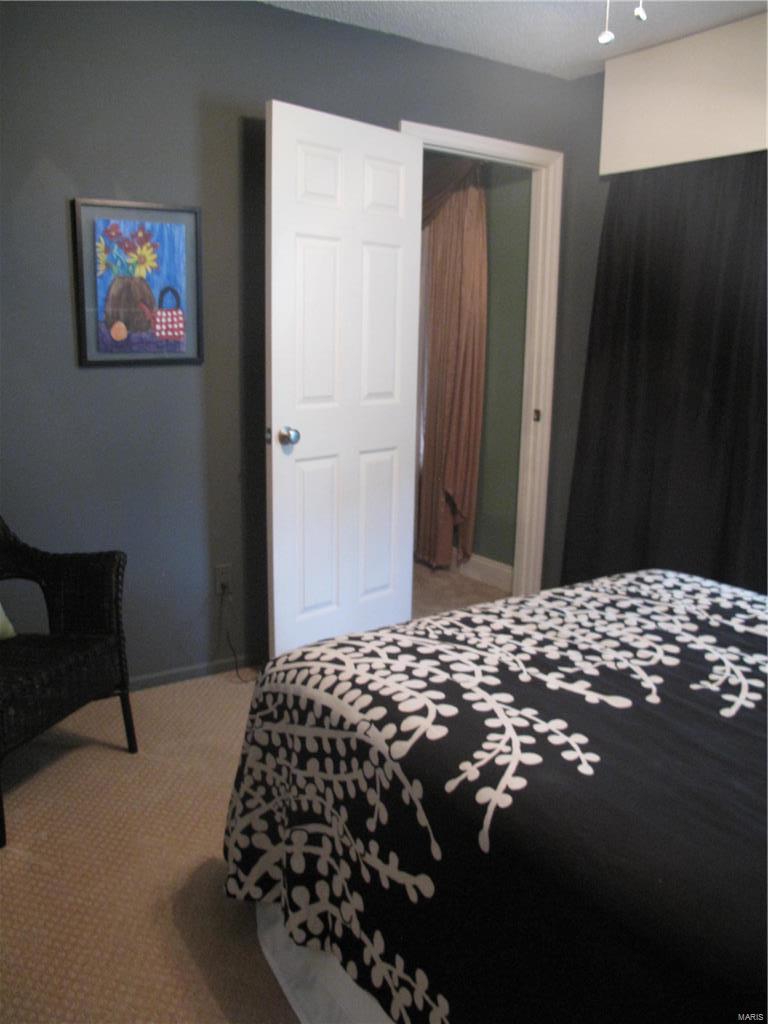 Hidden Oaks - Residential