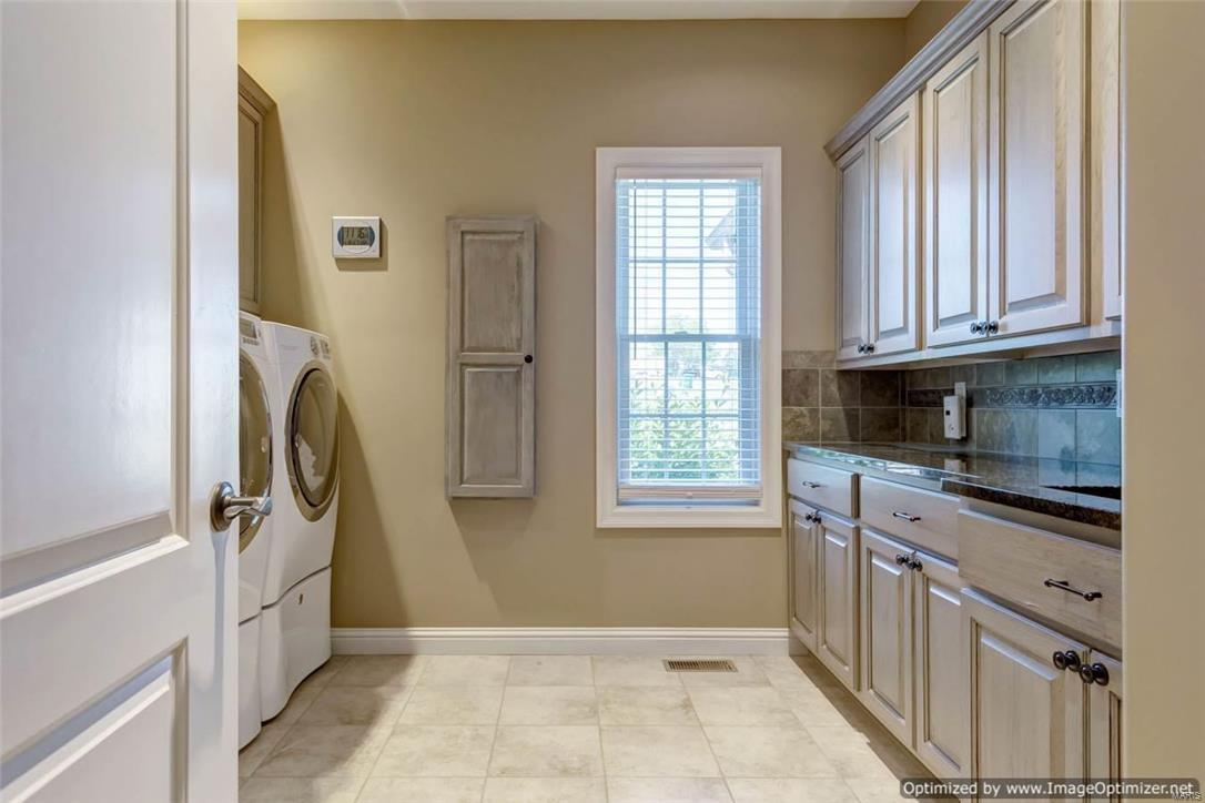 Manors At Oakbrook Estate - Residential