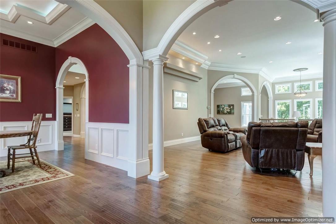 Manors At Oakbrook Estate - Residential