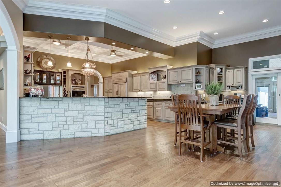 Manors At Oakbrook Estate - Residential